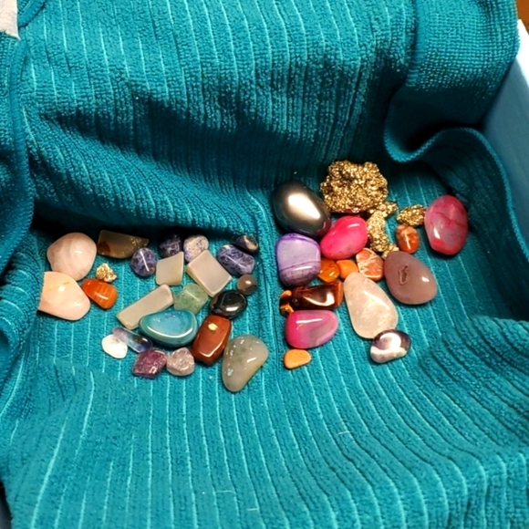 Crystals take all for $15!! Or 5 for 10 - Picture 2 of 5